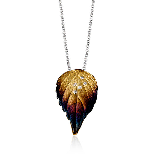 Fallen Leaves Pendant Necklace in 18k Gold with Diamonds
