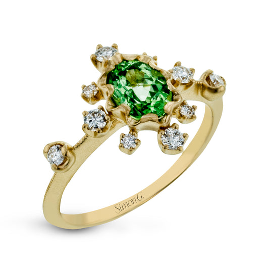 Green Color ring in 18k Yellow Gold